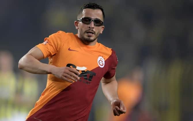 Calcio Omar Elabdellaoui la storia del calciatore con gli occhiali
